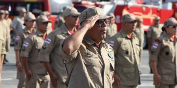 Amazonino Mendes promove mais de 300 bombeiros militares