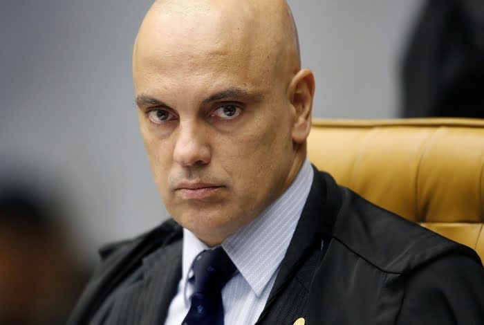 Você está visualizando atualmente Ministro Alexandre de Moraes aderiu à crítica de Dias Toffoli ao procurador da força-tarefa Diogo Castor