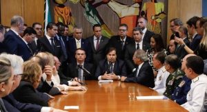 Read more about the article Presidente Jair Bolsonaro entrega a proposta de reforma da aposentadoria dos militares ao Congresso Nacional
