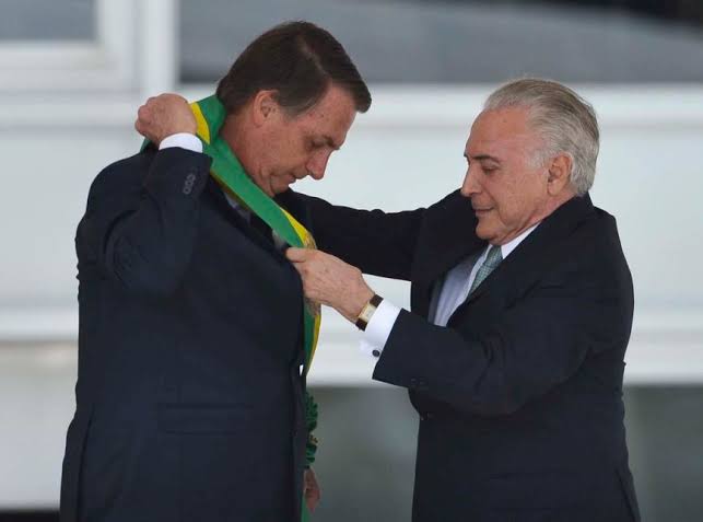 Você está visualizando atualmente Bolsonaro fala sobre prisões de Temer e Franco “Cada um responde pelos seus atos”
