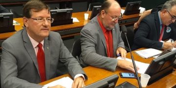 Deputado José Ricardo critica extinção de Secretaria de Política Fundiária (SPF) por Wilson Lima