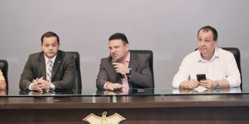 Bancada federal do Amazonas discute demandas dos municípios com prefeitos do Interior