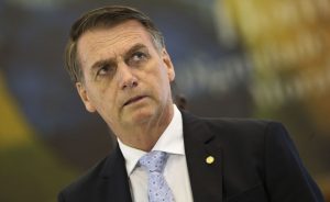 Read more about the article Bolsonaro irá convocar mais de mil policiais federais aprovados em 2018