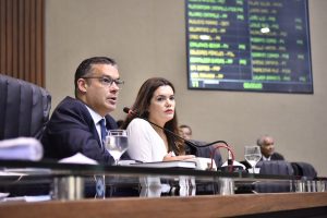 Leia mais sobre o artigo Assembleia Legislativa do Amazonas aprova reeleição para presidente e demais membros da Mesa Diretora