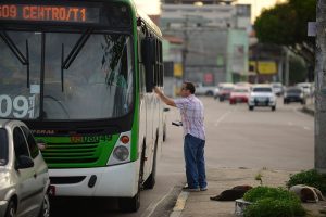 Read more about the article Vereador Chico Preto mobiliza população para a renovação da frota de ônibus