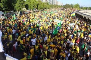 Leia mais sobre o artigo Cidades brasileiras como Manaus registram atos em apoio ao governo Bolsonaro