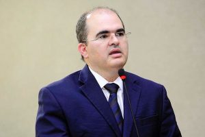 Presidente da CAE, deputado Ricardo Nicolau, recomenda que Governo corte gastos da terceirização