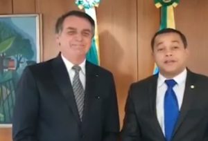 Bolsonaro quer conhecer escola amazonense eleita a melhor do mundo em Olimpíada de Matemática