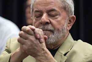 Read more about the article Ex-presidente Lula está livre de dois crimes