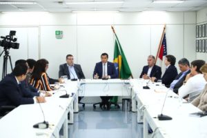 Leia mais sobre o artigo Governo do AM ganha apoio nacional para PEC da Reforma Tributária e salvaguardar  à Zona Franca de Manaus