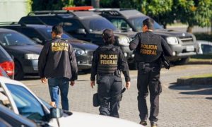 Read more about the article MAUS CAMINHOS | Polícia Federal deflagra Operação Eminência Parda