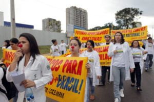 Read more about the article Paralisação dos médicos da capital será iniciada hoje (3), a partir das 19h