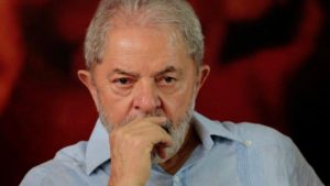 Read more about the article “É uma coisa humilhante”, diz Lula sobre relação de Bolsonaro com EUA