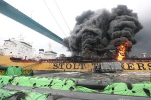 Leia mais sobre o artigo Navio que transportava petróleo explode na Coreia do Sul