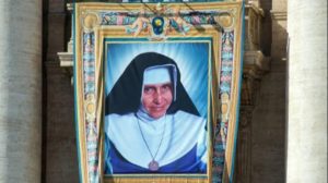 Leia mais sobre o artigo Irmã Dulce é canonizada e se torna a primeira santa brasileira