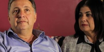 Gilmar Mendes manda soltar ex-governadores Garotinho e Rosinha