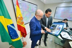 Leia mais sobre o artigo Wilson Lima discute cooperação em reunião com embaixador espanhol na sede do Governo