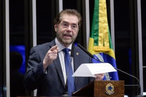 Read more about the article Plínio Valério comenta pedido de impeachment de Toffoli