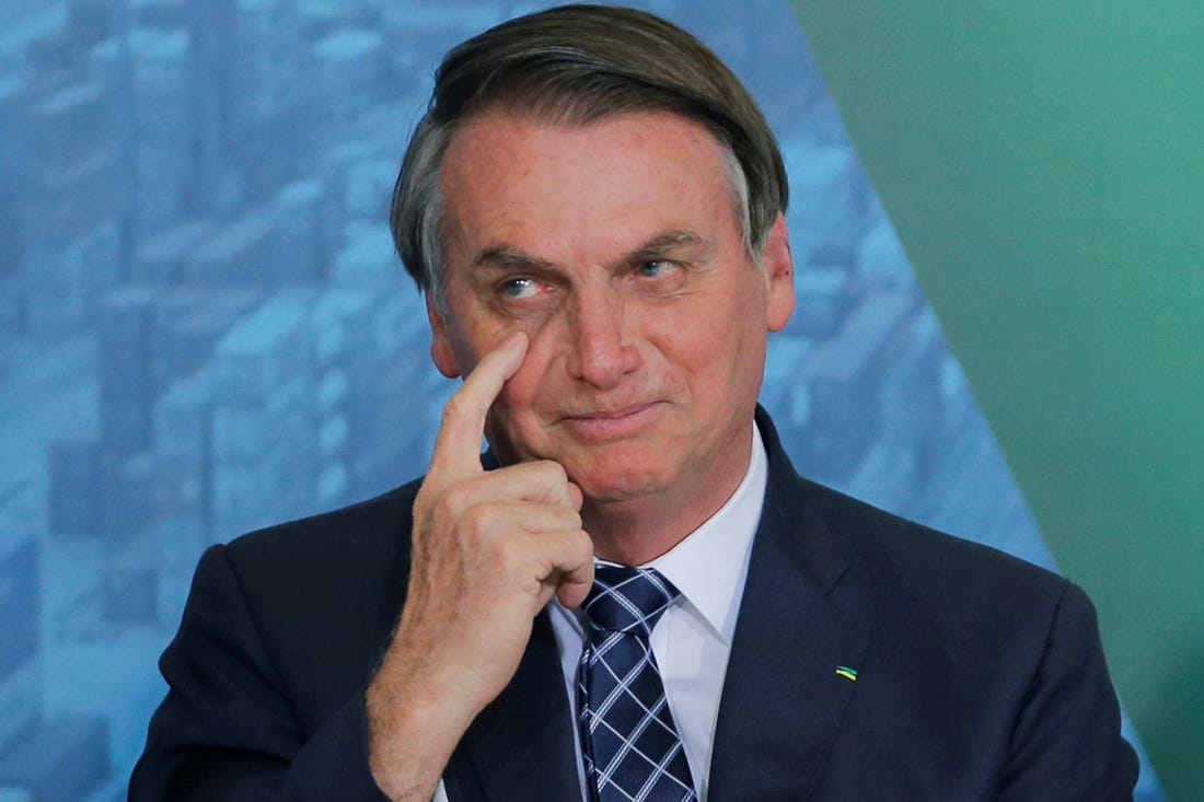 Você está visualizando atualmente Bolsonaro: ‘Ô Paulo Guedes, te sigo 99%, mas aumento de imposto para a cerveja, não’
