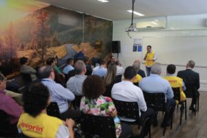 Read more about the article  Wilson Lima anuncia que Estado vai ampliar apoio à produção local de borracha