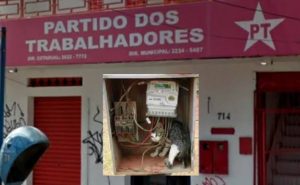 Read more about the article #Miau! Amazonas Energia descobre furto de energia elétrica na sede do PT em Manaus