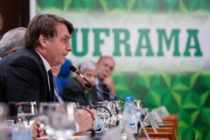 Read more about the article Opinião | Medida de Bolsonaro põe em risco ZFM. Políticos do AM reagem