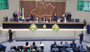 Read more about the article Josué Neto e Carlos Almeida não se cumprimentam na abertura do trabalhos legislativos
