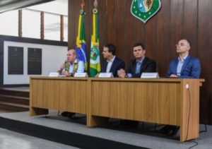 Read more about the article Ministros pedem aos policiais do Ceará que encerrem greve