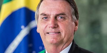Bolsonaro anuncia fechamento parcial da fronteira do Brasil com a Venezuela