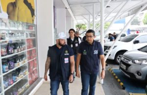 Procon-AM e CDC-Aleam verificam preços e disponibilidade de álcool em gel e máscaras em Manaus