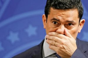 Leia mais sobre o artigo URGENTE! Sergio Moro pede demissão após Bolsonaro interferir no comando da Polícia Federal
