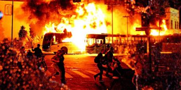 Black Blocs do AM: Polícia Civil investiga grupos que querem usar a violência em manifestação, em plena pandemia