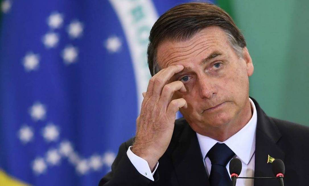 Você está visualizando atualmente Pesquisa nacional aponta que 59% são contra renúncia de Bolsonaro