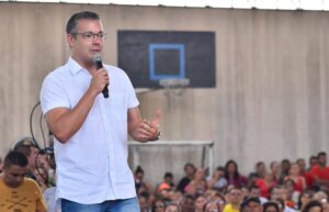 Read more about the article Josué Neto agradece a Bolsonaro por lançar licitação para repavimentar BR-319