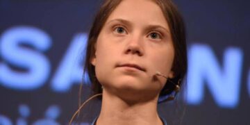 Greta Thumberg doa R$ 617 mil para a SOS Amazônia que combate a Covid-19