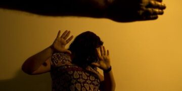 Bolsonaro sanciona lei de combate à violência doméstica na pandemia