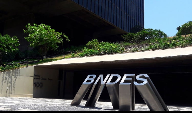 Você está visualizando atualmente BNDES seleciona consórcio para preparar desestatização dos Correios