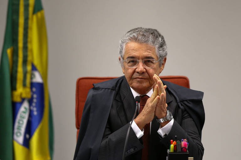 Você está visualizando atualmente Marco Aurélio adia depoimento de Bolsonaro sobre suposta interferência na PF