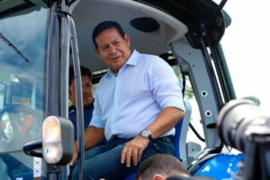 Leia mais sobre o artigo Mourão defende política consistente de desenvolvimento econômico para Região Amazônica