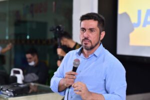 Read more about the article Oposição ao Wilson Lima, Jack Serafim oficializa candidatura para vereador de Manaus