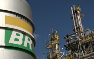 Read more about the article STF decide hoje sobre venda de refinarias da Petrobras