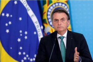 Leia mais sobre o artigo Covid-19 | Bolsonaro diz que brasileiros têm de “deixar de ser maricas”