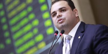 Opinião | Roberto Cidade é eleito presidente da Assembleia Legislativa do AM