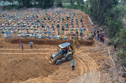 Você está visualizando atualmente Manaus tem reserva de sepulturas para mais três meses, diz prefeito David Almeida