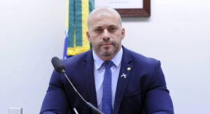 Leia mais sobre o artigo URGENTE | Por unanimidade, STF mantém prisão de Daniel Silveira