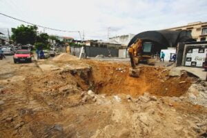 Leia mais sobre o artigo Em 19 dias, ruas de Manaus sofrem 15 interdições por formação de crateras