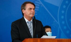 Leia mais sobre o artigo Bolsonaro aciona STF para derrubar decretos sobre restrições do DF, BA e RS 