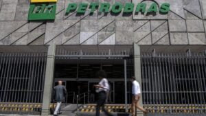 Read more about the article Petrobras anuncia aumento de quase 40% no gás natural para distribuidoras