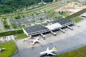 Leia mais sobre o artigo Aeroporto de Manaus é arrematado por grupo francês em leilão da Infra week