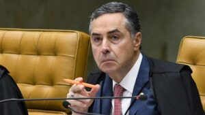 Leia mais sobre o artigo No TSE, escolha de ministros pode ampliar embate entre Barroso e Bolsonaro